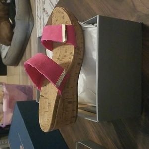 Vionic wedge sandals